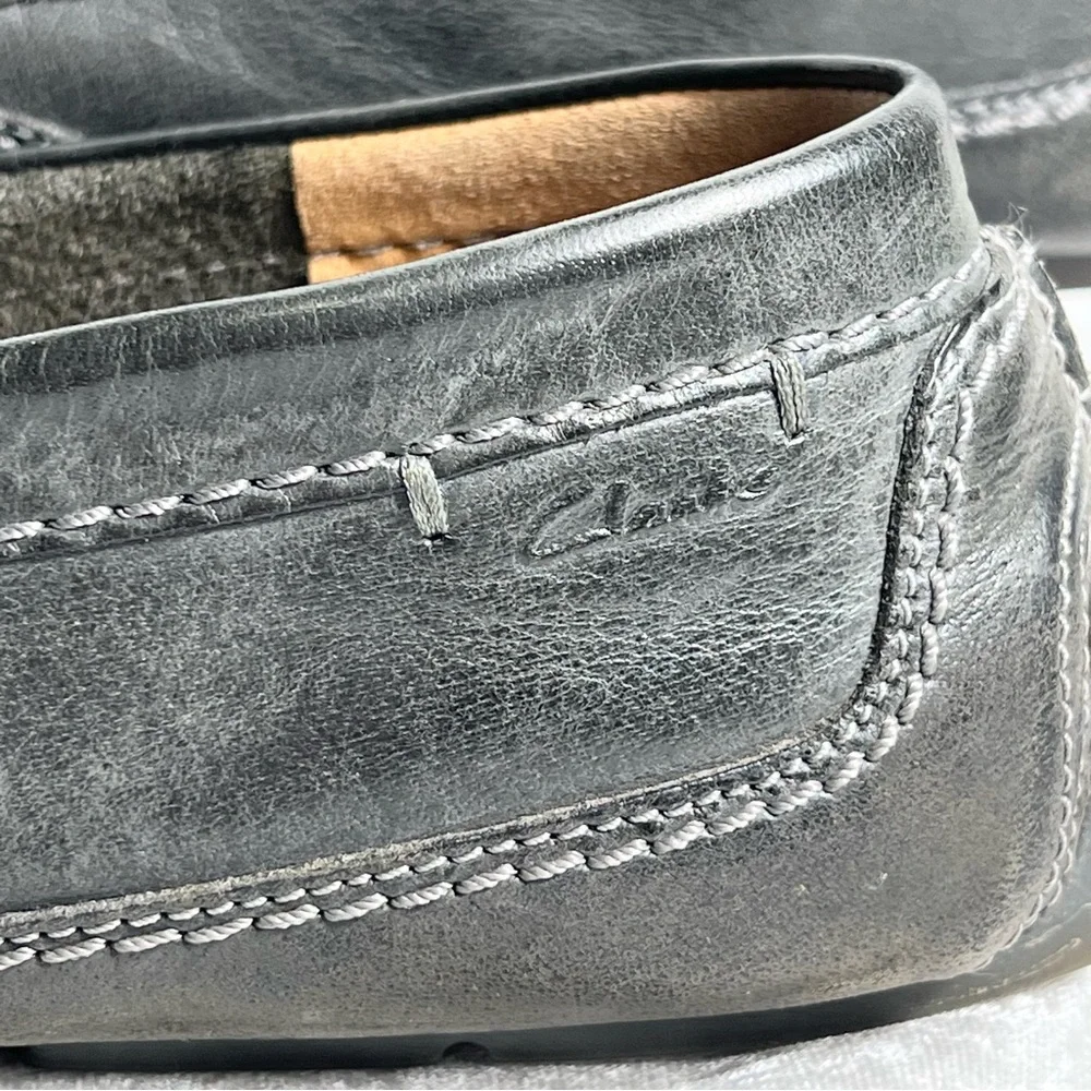 CLARKS Men's 11 M-Black Leather Casual Loafers Slip On Soft Cushioned Ortholite‎